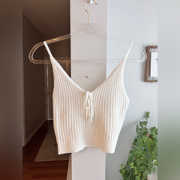 ILLA ILLA Ivory Knit Cropped Tank Top - Picture 1 of 4